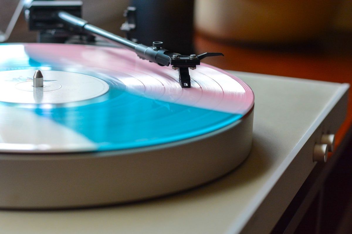 Vinyl records beat CDs for the first time since the '80s