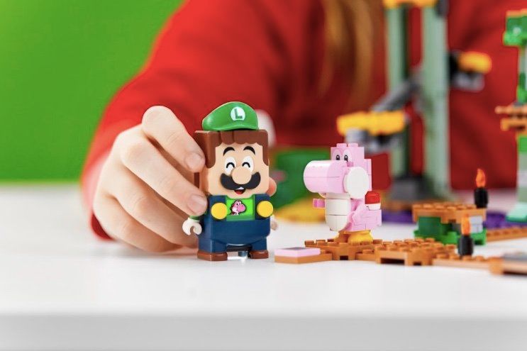 It's-a me, Lego Luigi!