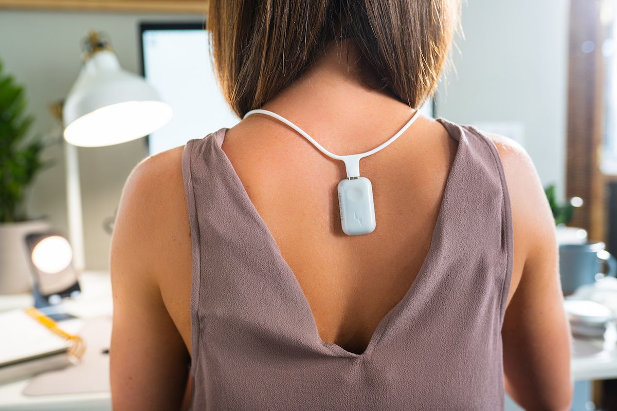 Device back. Upright. Upright go.