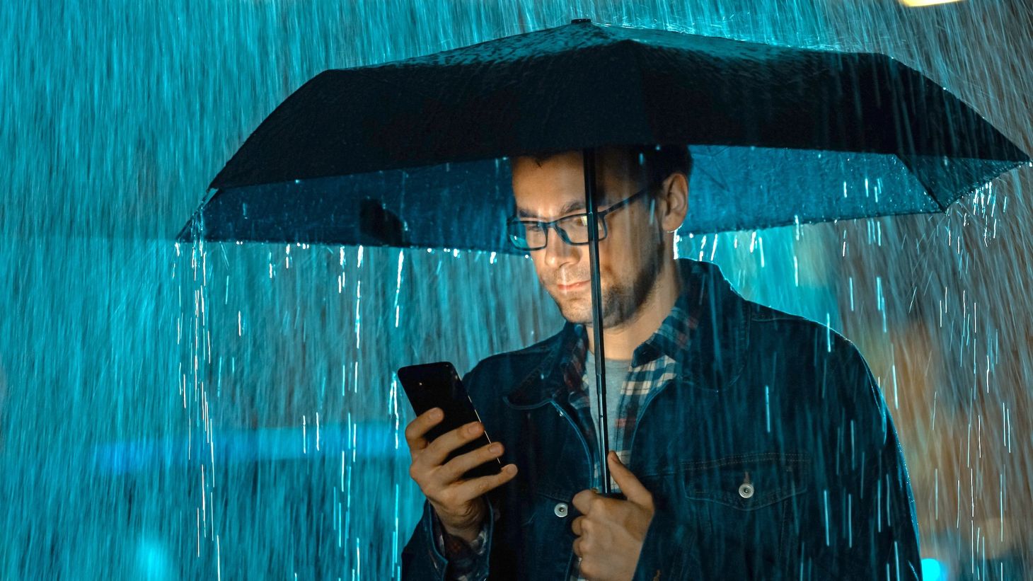 How rain, wind, heat and other weather can impact on your internet