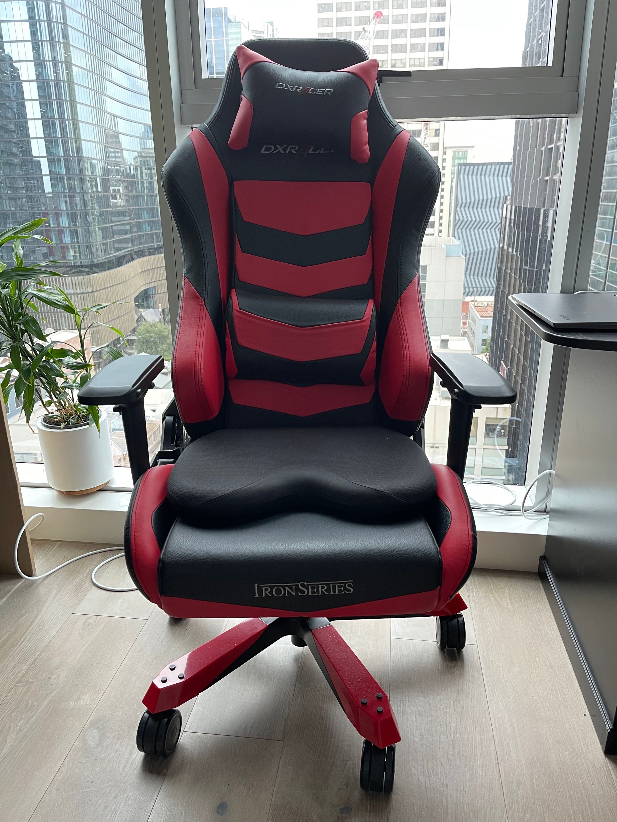 DX Racer Chair